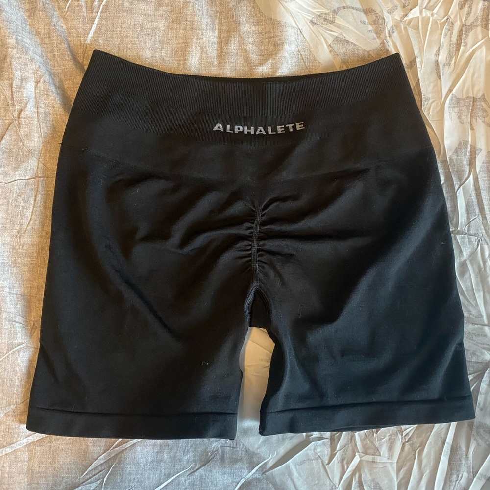 COPY - Brand new Alphalete Amplify Shorts - 4.5in inseam